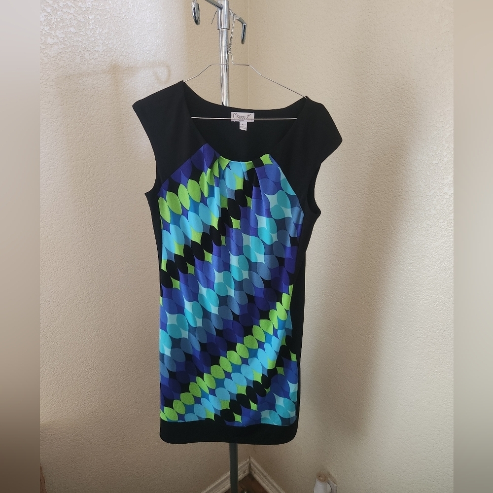 Maggy L Sleeveless Pullover Dress